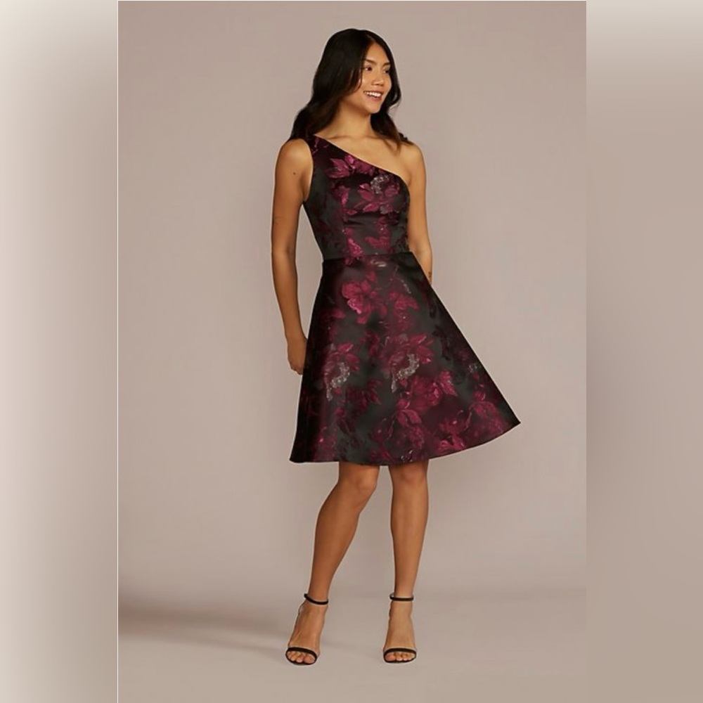 NWT Size 12 Plum One-Shoulder A-Line Metallic Dress